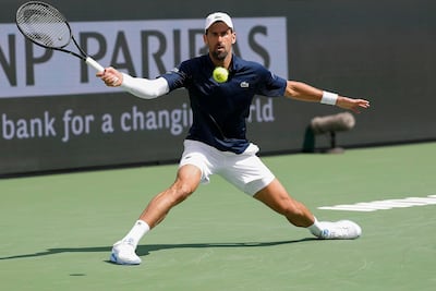 Djokovic vuelve a octavos en Indian Wells tras susto