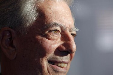 El peruano Mario Vargas Llosa gana el Premio Internacional Carlos Fuentes