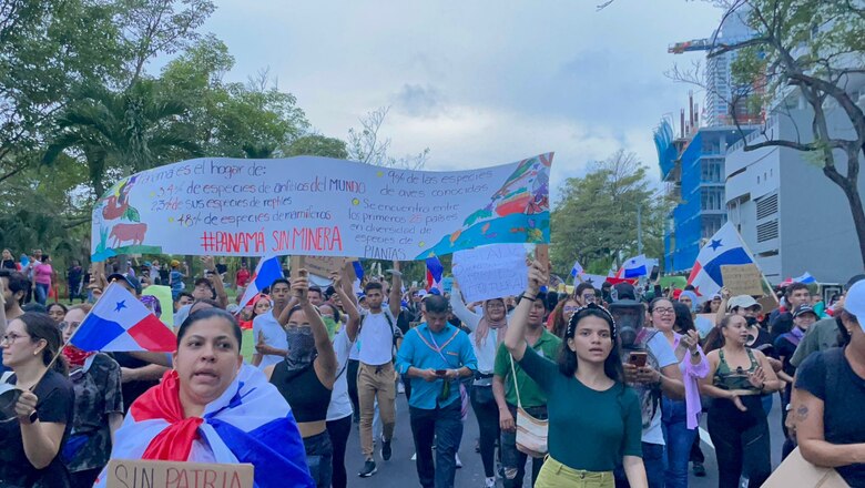 Ciudadanos se visten de negro y protestan contra la minería en la Cinta Costera y Calle 50; se registran enfrentamientos en Marbella