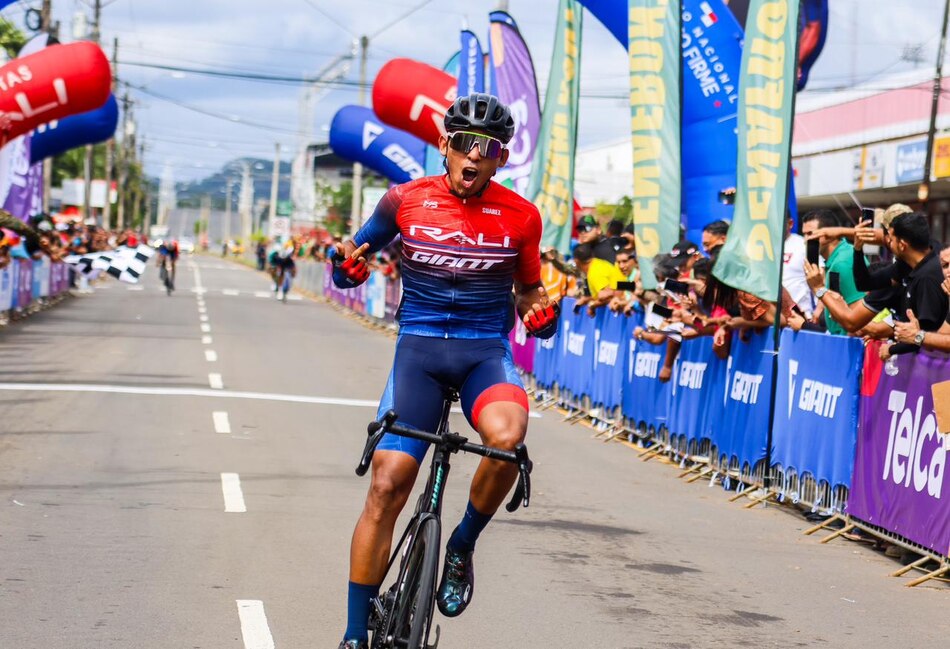 El panameño David de Jesús Díaz Falconet ganó la primera etapa de la Vuelta a Chiriquí