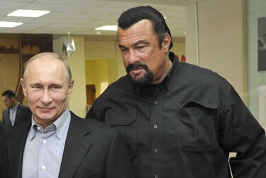 Putin da la nacionalidad rusa al actor estadounidense Steven Seagal