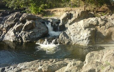 Sequía deja a más de 20 balnearios sin agua en Los Santos