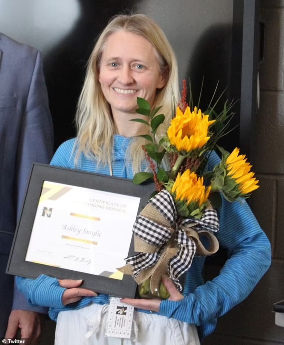 Condenan a cadena perpetua a una niña de 15 años por el asesinato de su madre en Estados Unidos