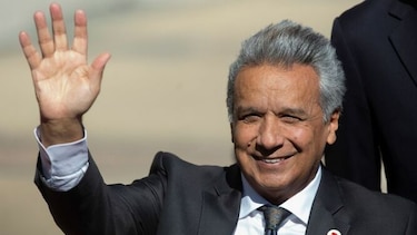 Ecuador estudia crear una visa humanitaria para venezolanos
