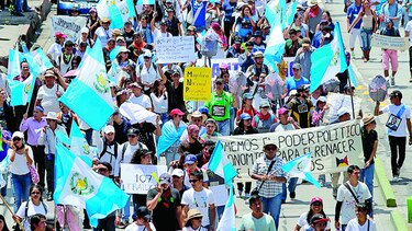 En Guatemala exigen renuncia de Morales