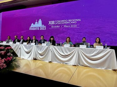 ¿Se debe cobrar impuestos a las plataformas digitales en Latinoamérica?