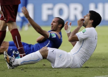 Se mantiene sanción a Luis Suárez, le permiten entrenarse con el Barça