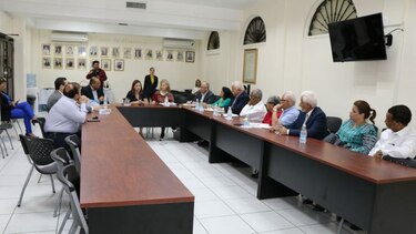 Ministra Turner se reúne con miembros de la Concertación Nacional para el Desarrollo