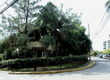 La Cresta, entre el verdor y casas antiguas