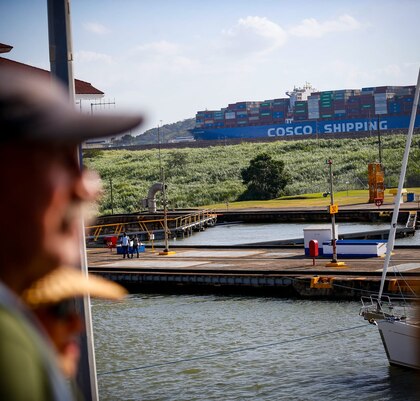 Cosco Shipping quiere unirse al consorcio que compraría los 43 puertos de CK Hutchison, entre ellos Balboa y Cristóbal en Panamá