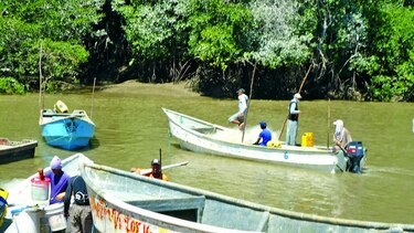 Pescadores de Boca de Parita y El Agallito podrán usar mallas