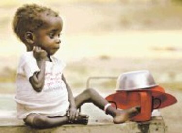 El hambre causa la muerte de 6 millones de niños al año