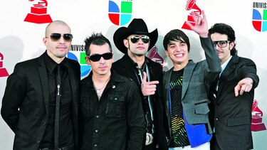 Kinky promueve nuevo sencillo
