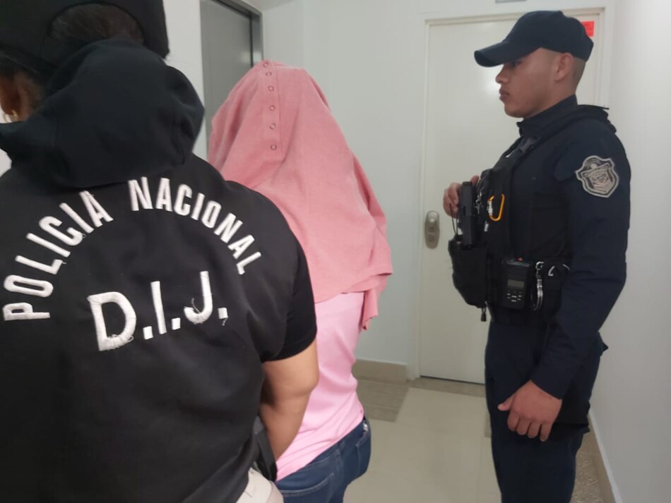 Aprehenden a cuatro personas que se hacían pasar por abogados; están vinculadas a estafas