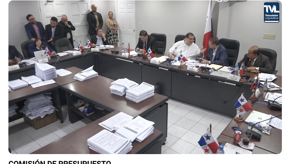 La Comisión de Presupuesto condiciona fondos a la Contraloría por impago de salarios a 96 funcionarios del Legislativo