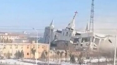 Autoridades chinas derriban una gran iglesia evangélica