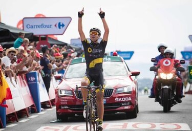 Colombiano Atapuma, nuevo líder; francés Calmejane gana la etapa
