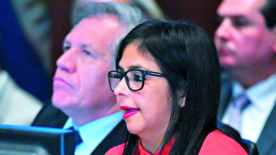'Saquen sus narices de Venezuela', dice la canciller Delcy Rodríguez a los gobiernos críticos