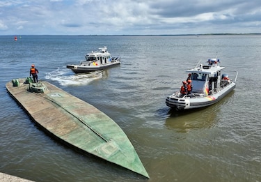 Senan detecta semisumergible con 829 kilos de droga cerca de Coiba