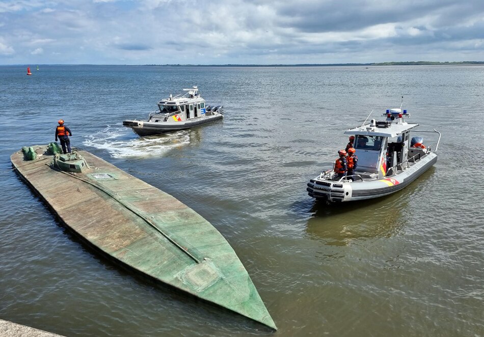 Senan detecta semisumergible con 829 kilos de droga cerca de Coiba