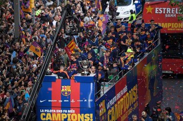Barcelona celebra su doblete de Liga y Copa