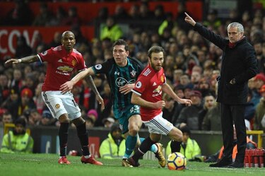 United falla ante el Southampton y cede segundo puesto al Chelsea