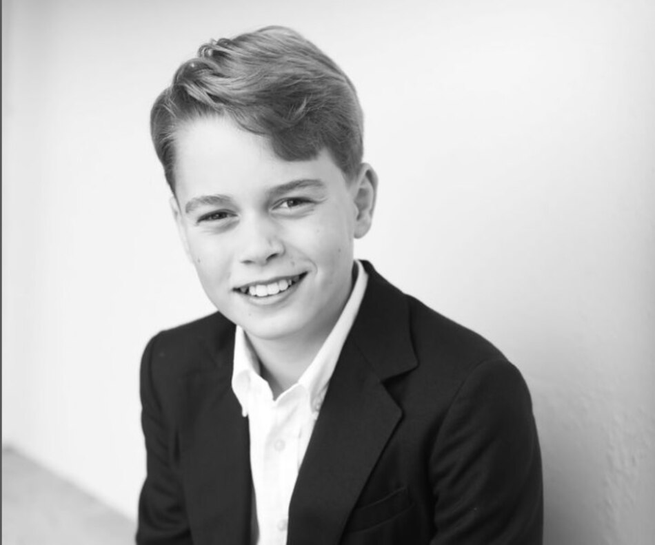 El príncipe Jorge cumple 11 años y los príncipes de Gales lo celebran con una foto inédita