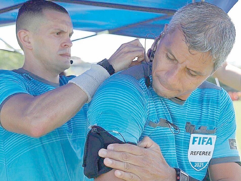 Concacaf certifica a 22 árbitros para el uso del VAR, entre ellos a dos panameños