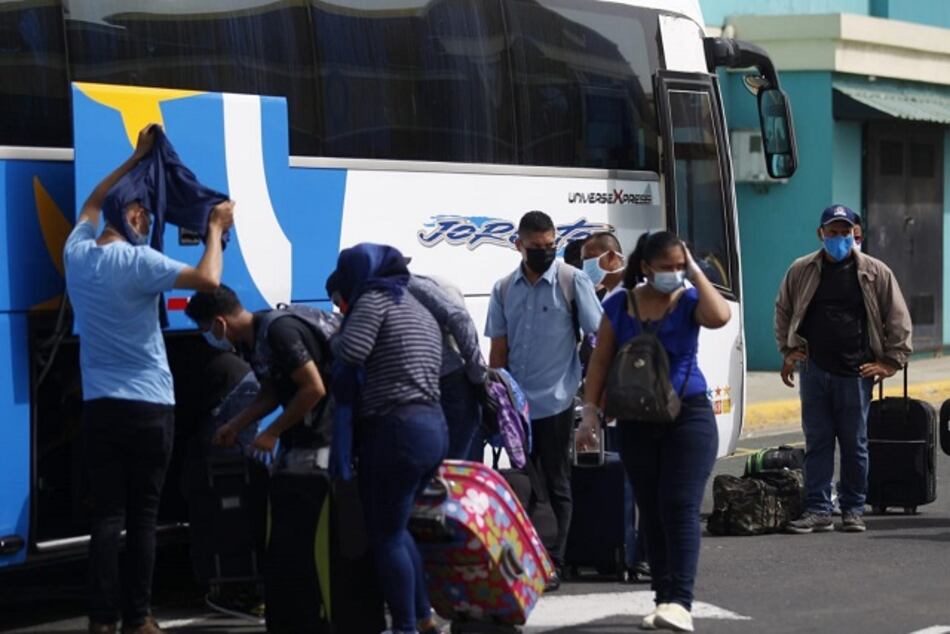 Tras bloqueo, Nicaragua autoriza ingreso a connacionales procedentes de Panamá