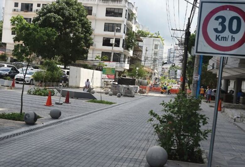 Nueva adenda a proyecto de mejoras en calle Uruguay