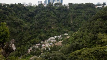 Guatemaltecos recuerdan aniversario de alud que dejó 280 muertos