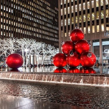 Nueva York se viste de de colores, brillo y esplendor para las festividades navideñas en 2024