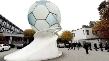 Policía registra sede de la Federación Alemana de Fútbol