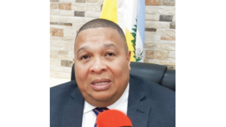 La DGCP suspendió el verano de colores del alcalde de Colón