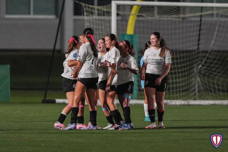 Duelo de potencias y sueños en juego en las semifinales de la Copa Talento Colegial