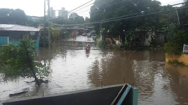 Aguacero deja inundaciones en San Miguelito