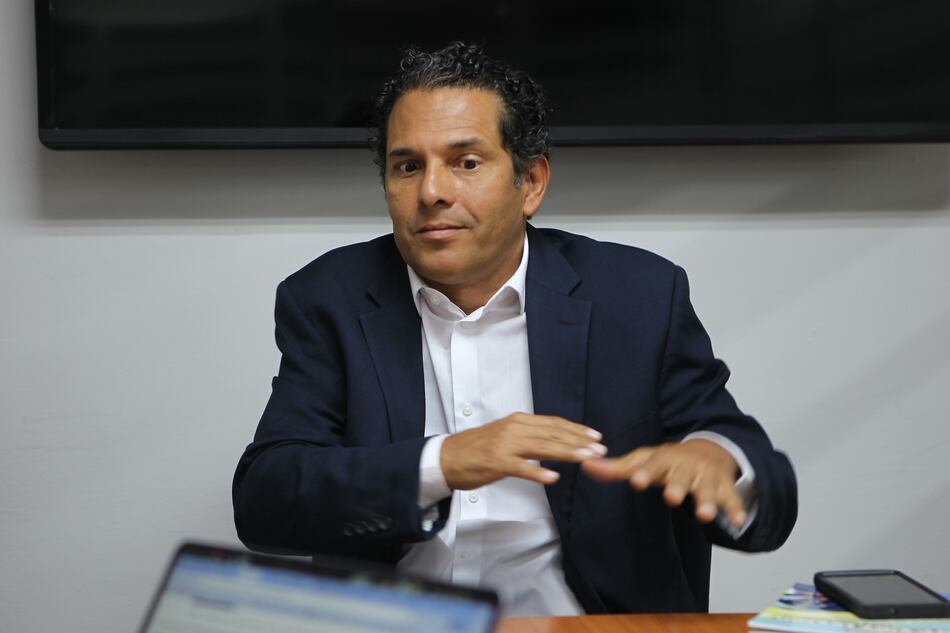 Roberto Díaz Tapiero, ‘El junior’: la infancia en el corazón del régimen de Noriega