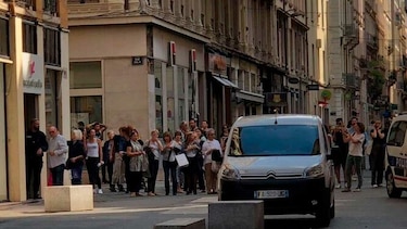 Al menos ocho heridos por una explosión en una calle en la ciudad francesa de Lyon
