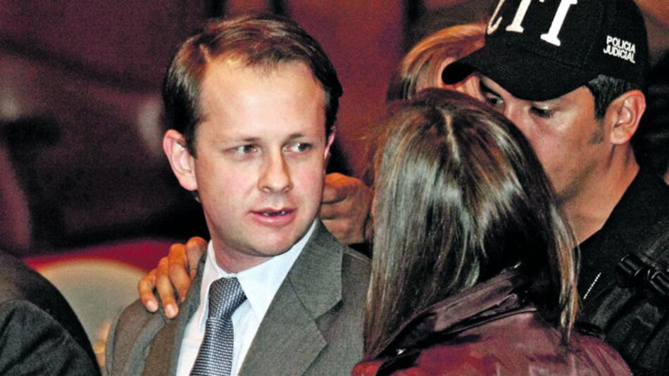 Exministro colombiano Andrés Felipe Arias, condenado por corrupción, es extraditado desde Estados Unidos