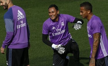 Keylor Navas vuelve a una convocatoria con el Real Madrid