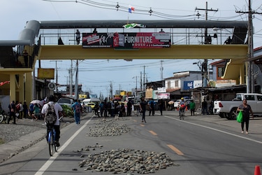 Policía Nacional restringe temporalmente el paso vehicular hacia Bocas del Toro