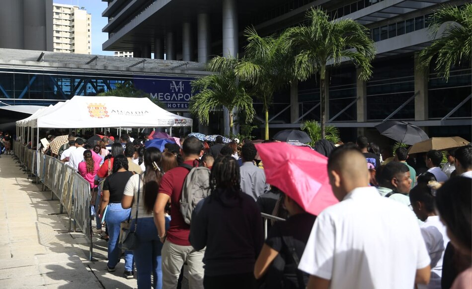 46 mil personas se postularon a vacantes; así transcurre la feria de empleo