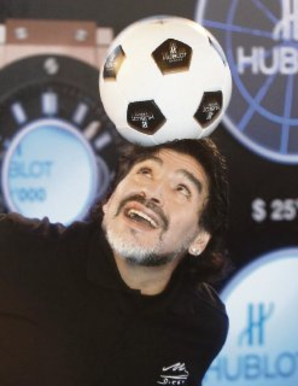 Maradona pide la Bota de Oro para Lionel Messi