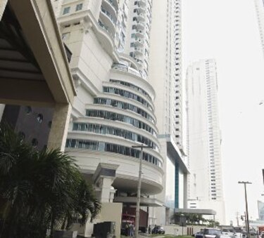 Interpol busca a empresario acusado de estafa millonaria