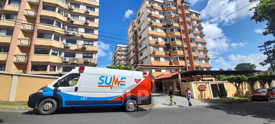 Sofocan incendio en primer piso del PH Parques de Versalles en Santa Elena