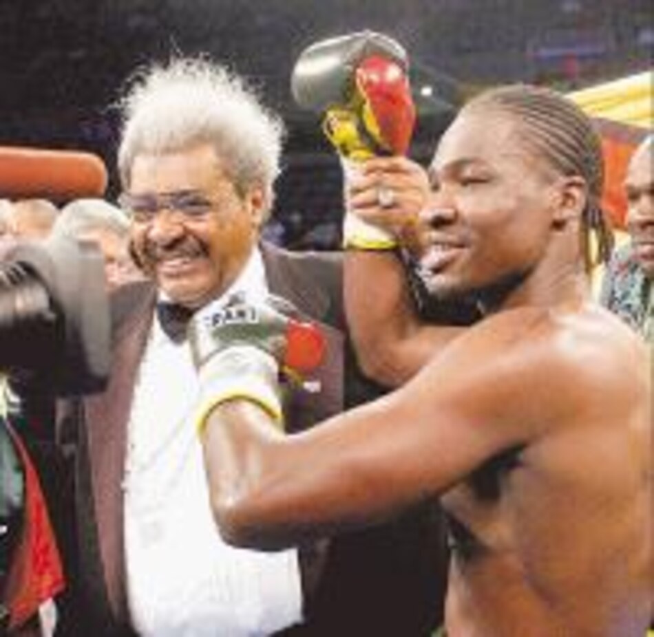 Wayne Braithwaite destruyó a Pineda