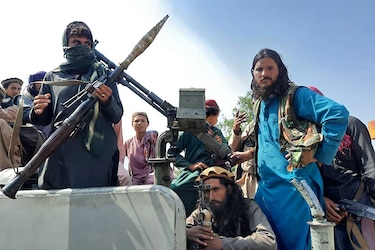 El presidente afgano abandona el país ante la llegada de los talibanes a Kabul