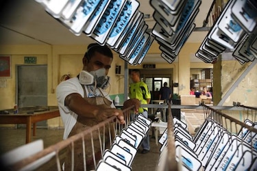 ATTT en espera de refrendo para la confección de nuevas placas quinquenales para vehículos