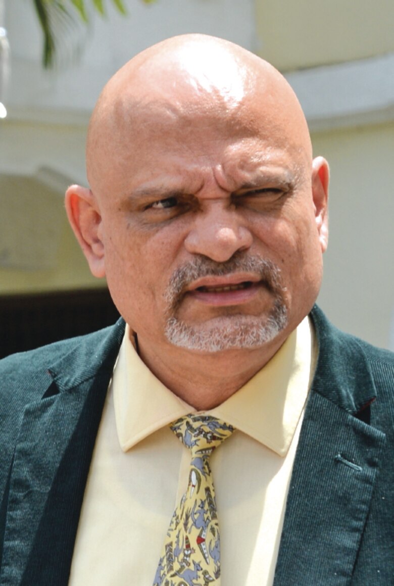 Inscripciones por la libre postulación finalizan en medio del debate por participación de miembros de partidos políticos