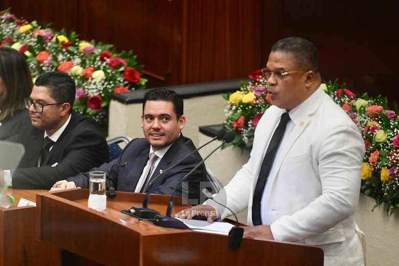 Minuto a Minuto: Jaime Vargas, nuevo presidente de la Asamblea, pide a sus colegas dejar atrás las ‘luchas estériles’